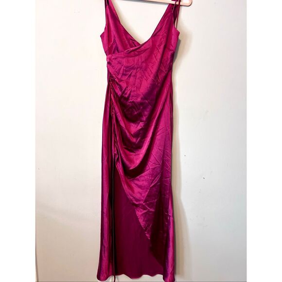 NWT Selfie Leslie Fuchsia Side Ruch / Wrap Dress - Picture 1 of 6